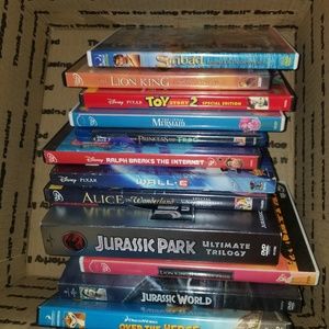 Dvd and bluray bundle